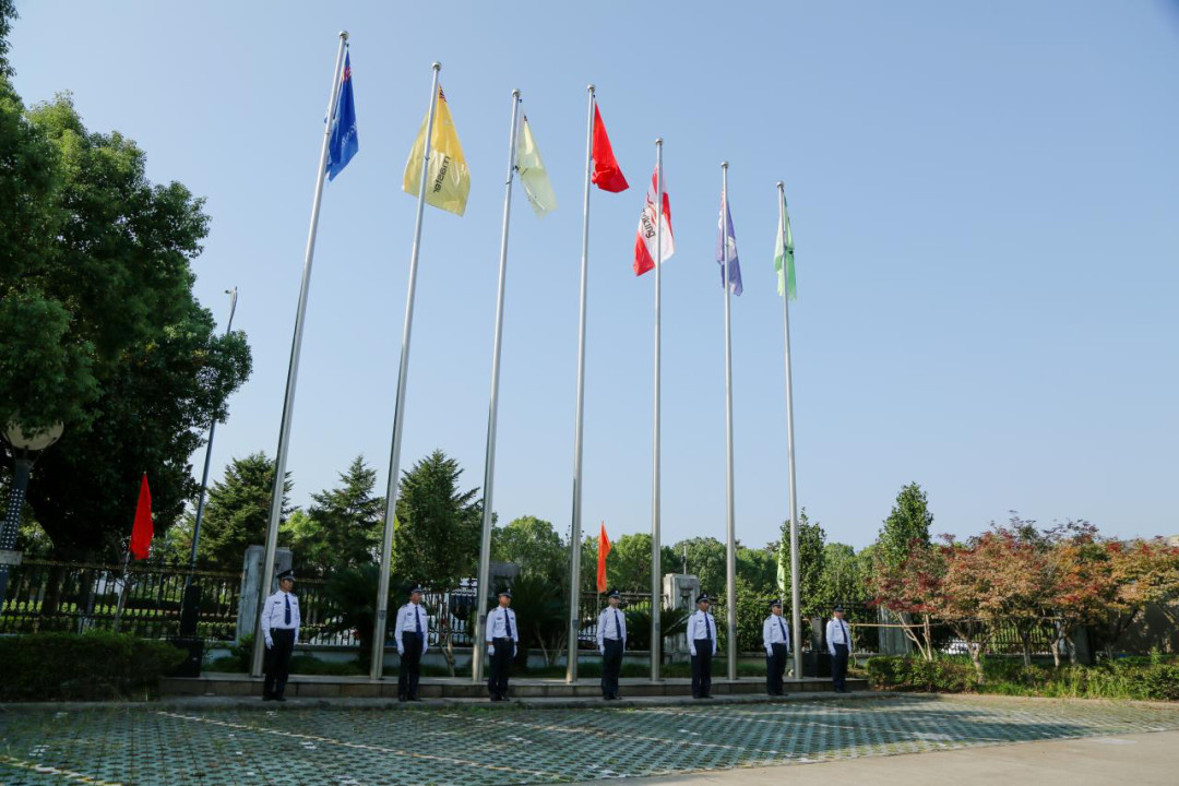 SoundKing Flag Raising Ceremony丨Praise the birthday of the motherland with salute and welcome the 20th National Congress with the original intention